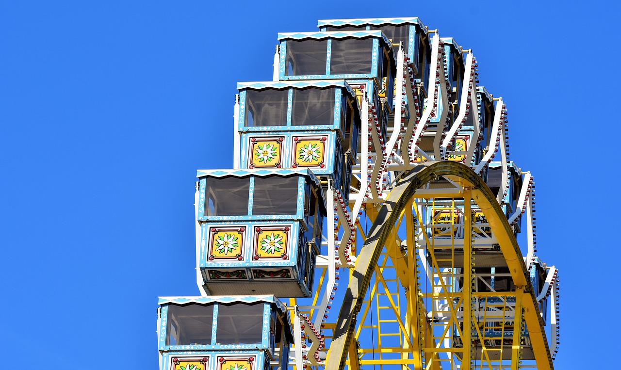 Have some fun on biggest wheel